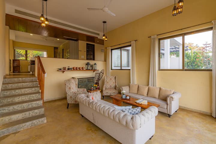 Living room 1 image 2