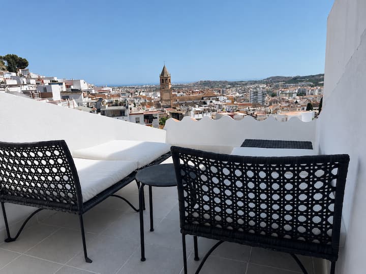 Townhouse With Terrace And Stunning Views - Torre del Mar