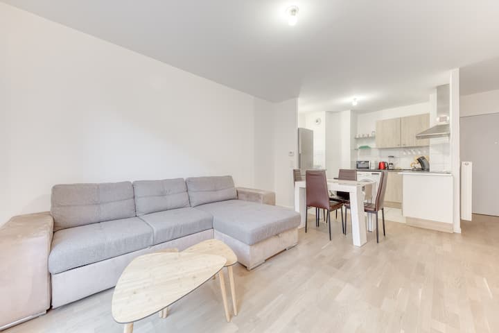 Joli Appartement Rez De Chaussée Avec Une Chambre - Noisy-le-Grand