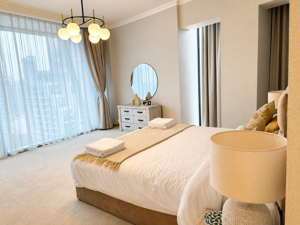 2 Bedroom Furnished Apartment with Burj Khalifa View | Burj Vista 5