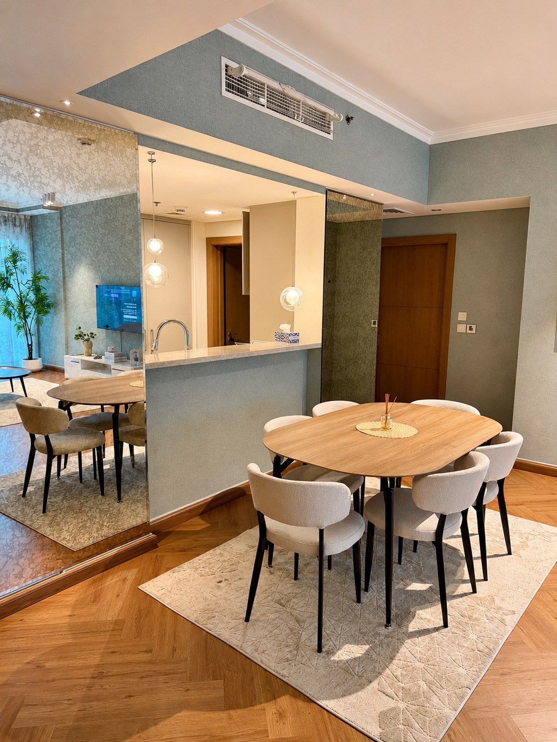 2 Bedroom Furnished Apartment with Burj Khalifa View | Burj Vista 4