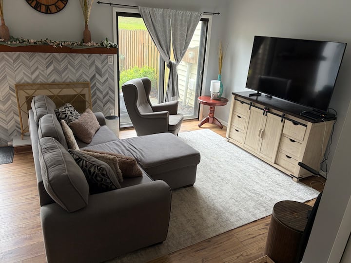 Cozy Condo - Duluth, GA
