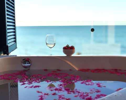 Top performing Airbnb: Marevento Residence & Yacht II - Sunset Haven in Chuburná