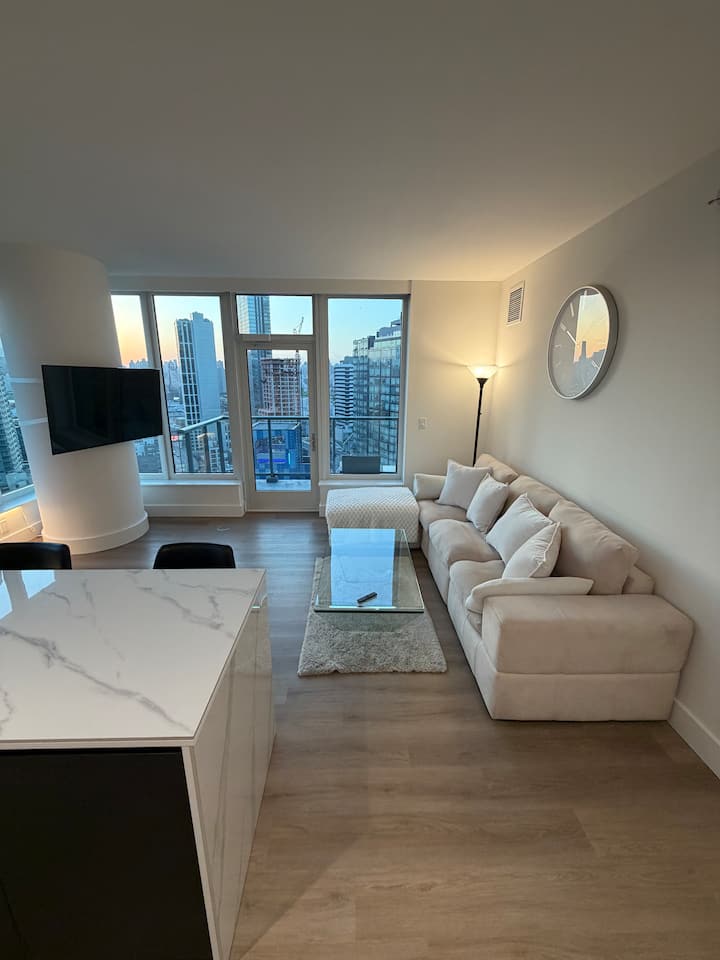 New luxury 2 bedroom 2 bathroom balcony city view - Apartments for Rent ...