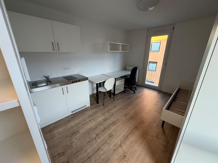 Cozy Studio Apartment In Heart Of Erlangen. - Erlangen