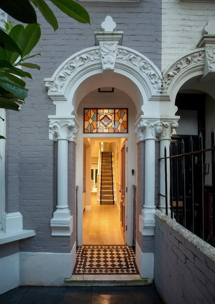 Leafy Parsons Green Gem | Traditional London Home - Fulham
