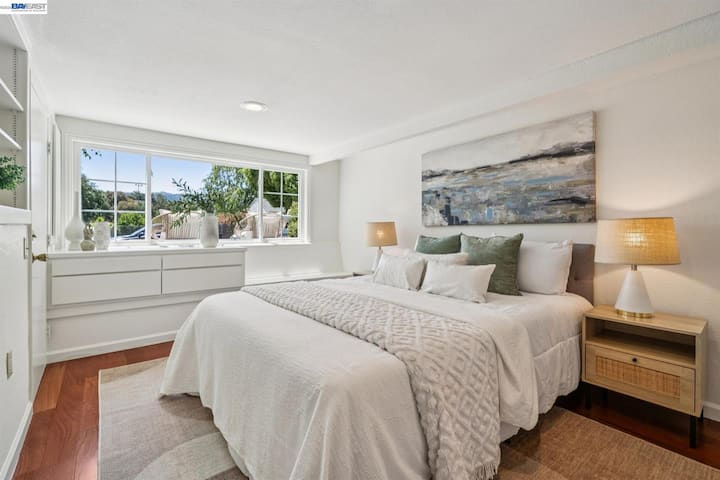 Upper Bernal Field Suite - Pleasanton, CA