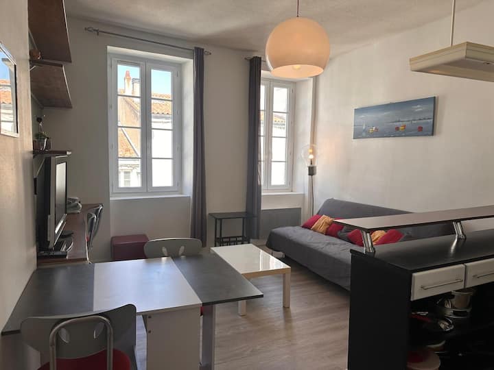 ღ Le Saint Louis  T2 Proche Vieux Port Wifi - La Rochelle