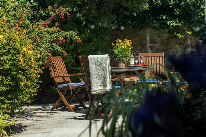 New: Dog Friendly, Parking, Wifi, Sunny Garden - Penzance