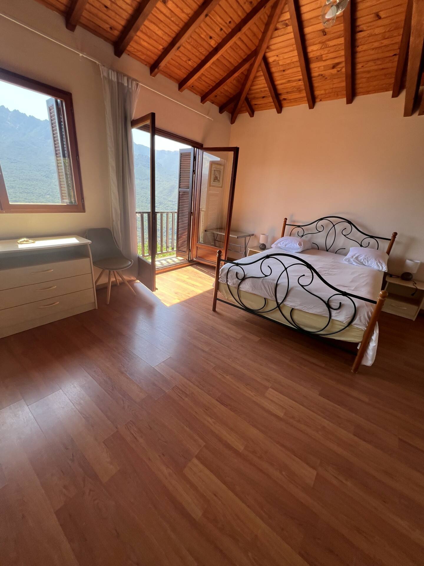 Chambre indépendante avec vue panoramique — Chambre