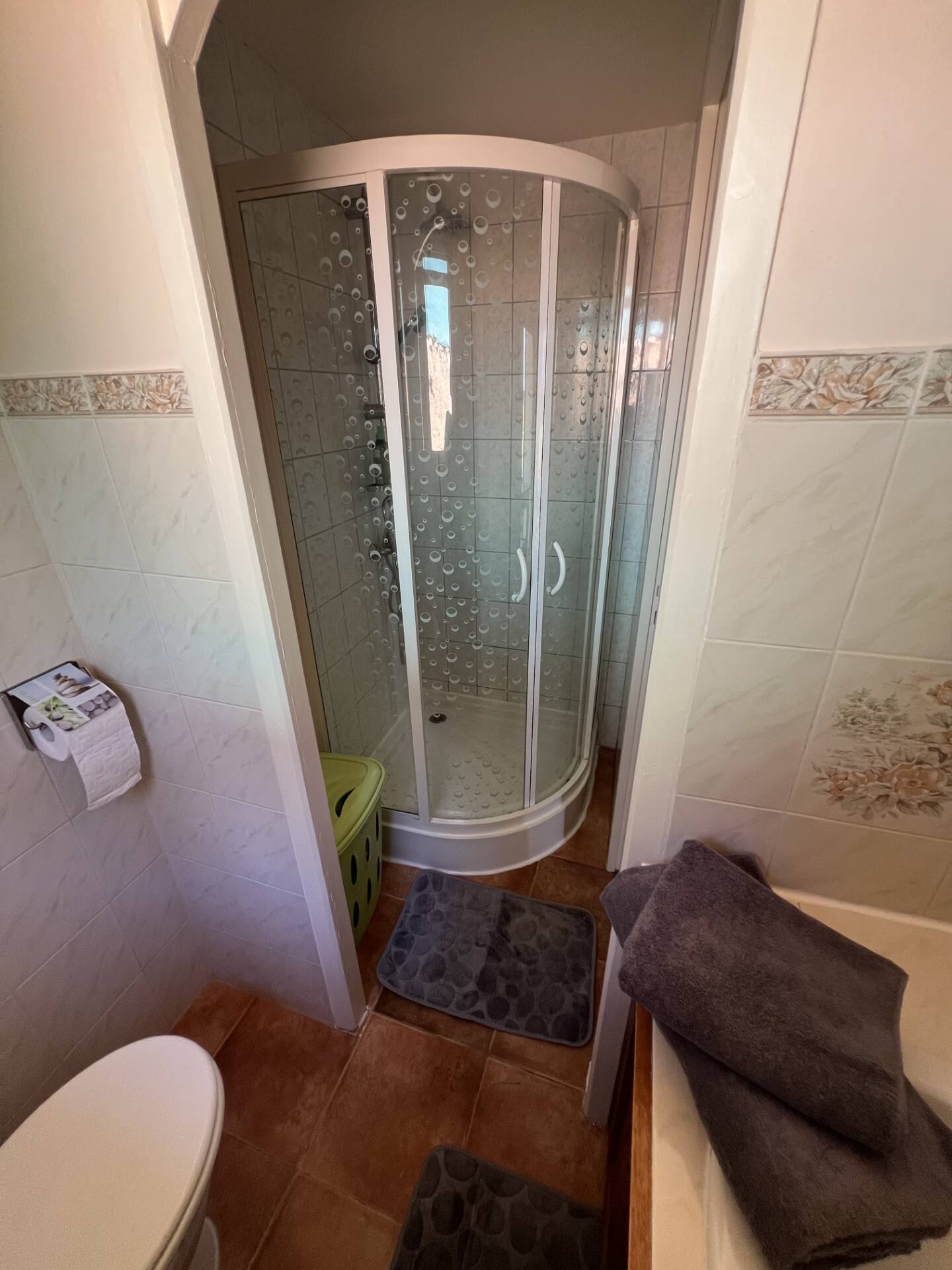 Chambre indépendante avec vue panoramique — Salle de bain