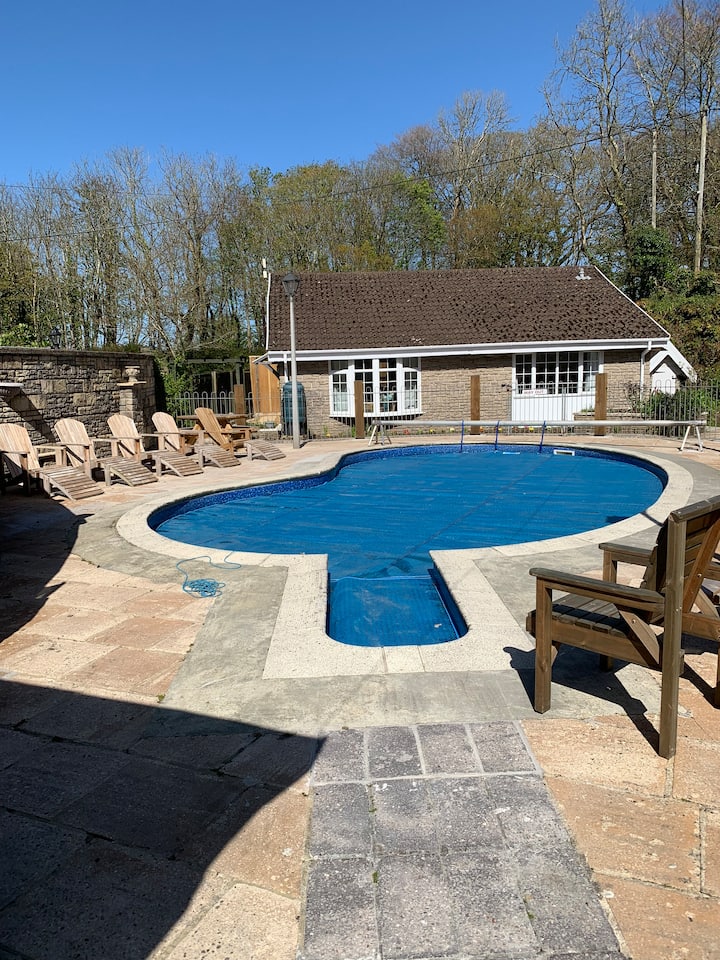 2 Bed Bungalow Near Looe With Shared Pool - Cornwall