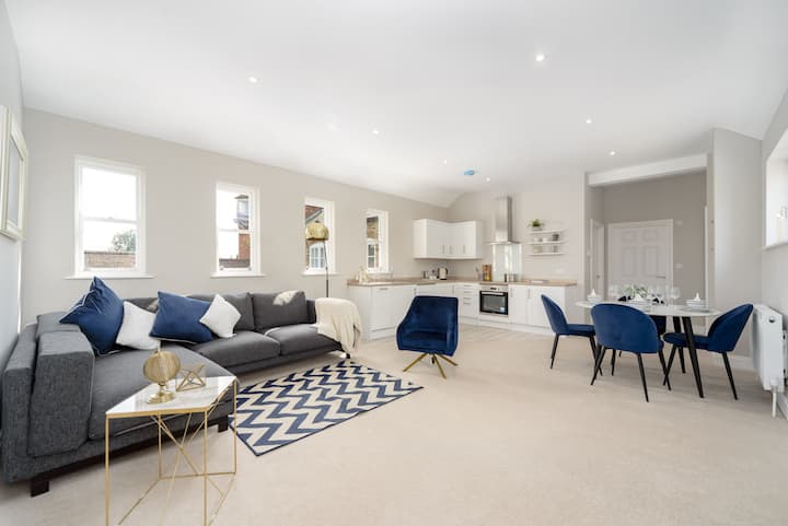 Listed Apartment Close To Bicester + Oxford - Banbury