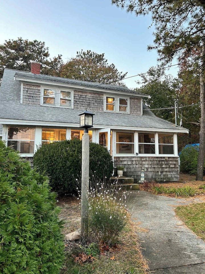 Spacious 4 Bedroom House On Campground/retreat! - 데니스