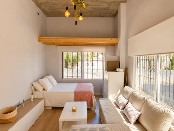 Cozy Renovated Studio 5 Min Beach | 4 Pax - Torremolinos
