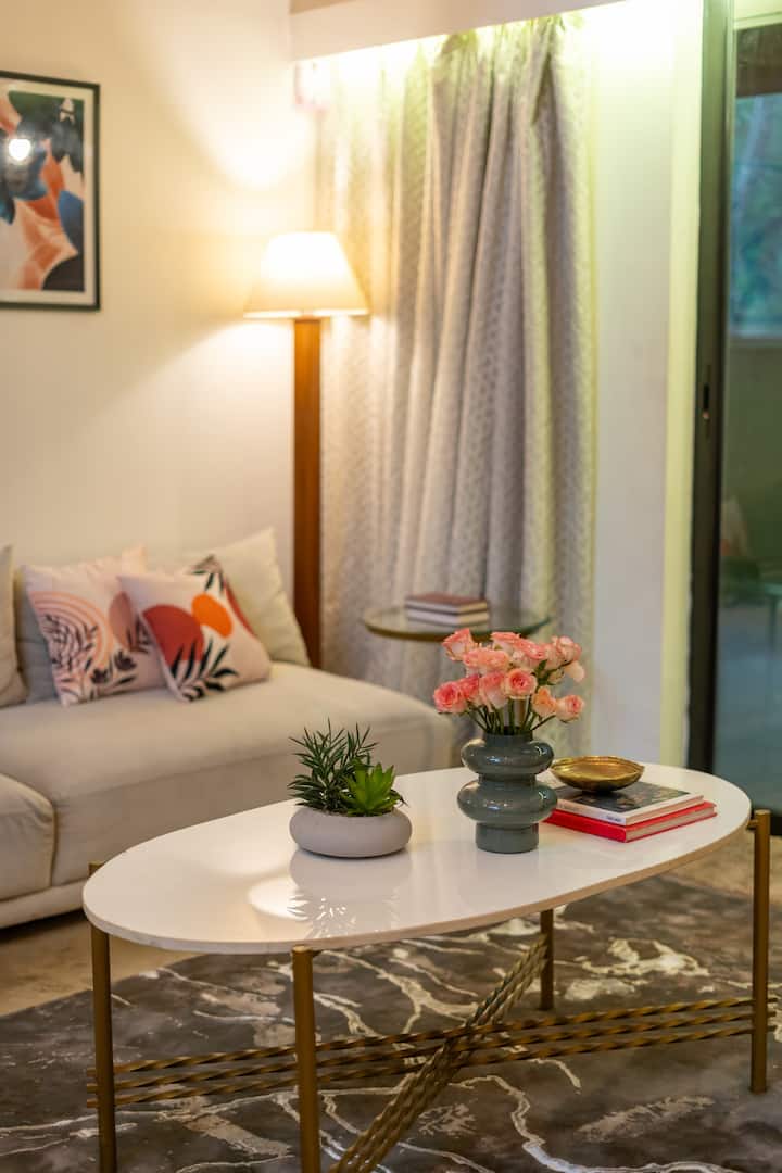 Living room image 6