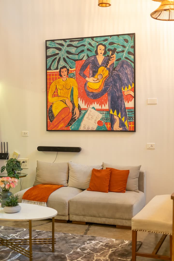 Living room image 3