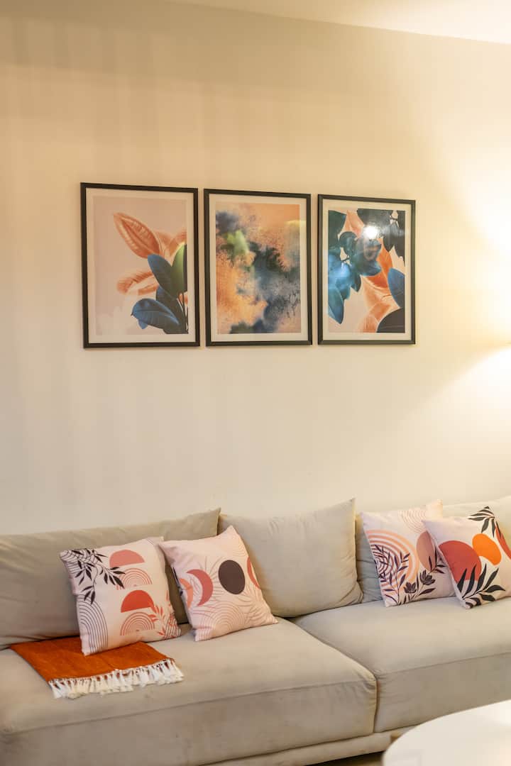 Living room image 7