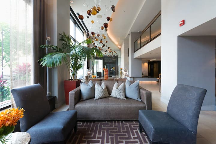 Modern Stay | Downtown Chicago | 1 Unit - Chicago, IL