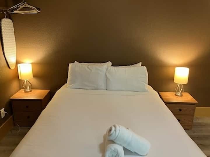 Downtown Studio Room With Private Balcony - San Diego, CA