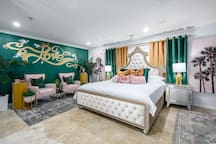 Epic Estate: Pickleball Court, Pool, Sleeps 20+ rental in Clearwater