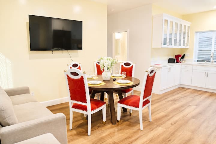 New Parkside 2br In Arcadia - Sierra Madre, CA