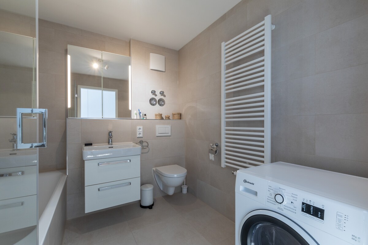 2 bedroom apartment with balcony in the center of Munich