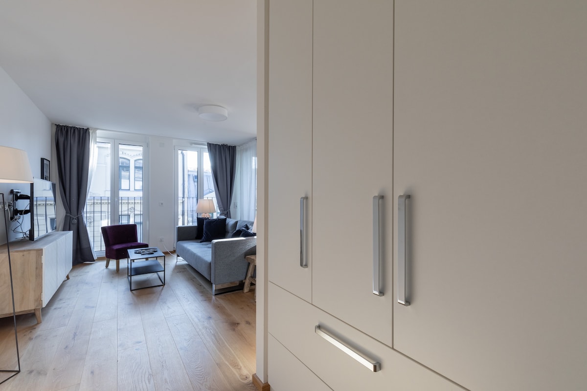 2 bedroom apartment with balcony in the center of Munich