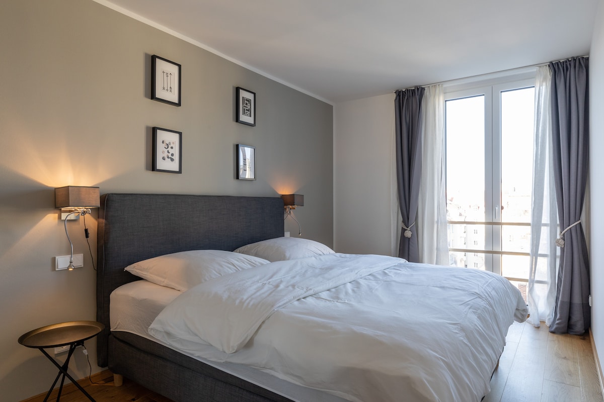 2 bedroom apartment with balcony in the center of Munich