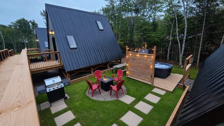 The Birch At Cavendish Hideaway (With Hot Tub) - Prince Edward Island