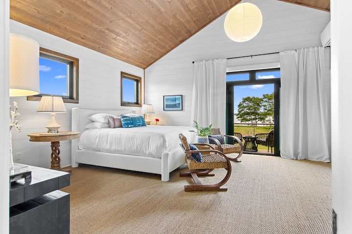 Layla At Salt Water Farm - Oceanfront King Suite - Acadia National Park