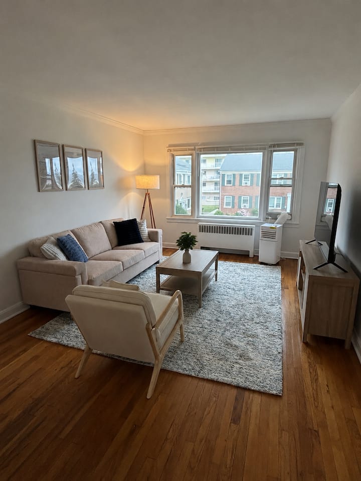 Oceanfront Escape | Walk To The Beach/pier Village - Long Branch, NJ