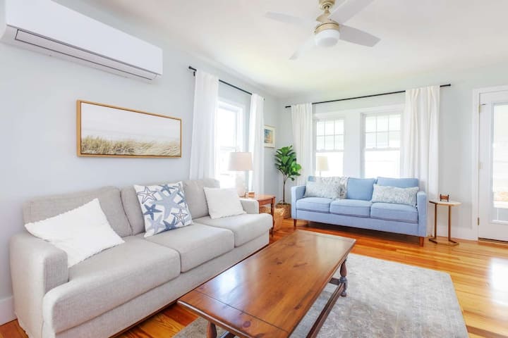 Quiet Neighborhood | Short Walk To Beach | Parking - Hampton Beach