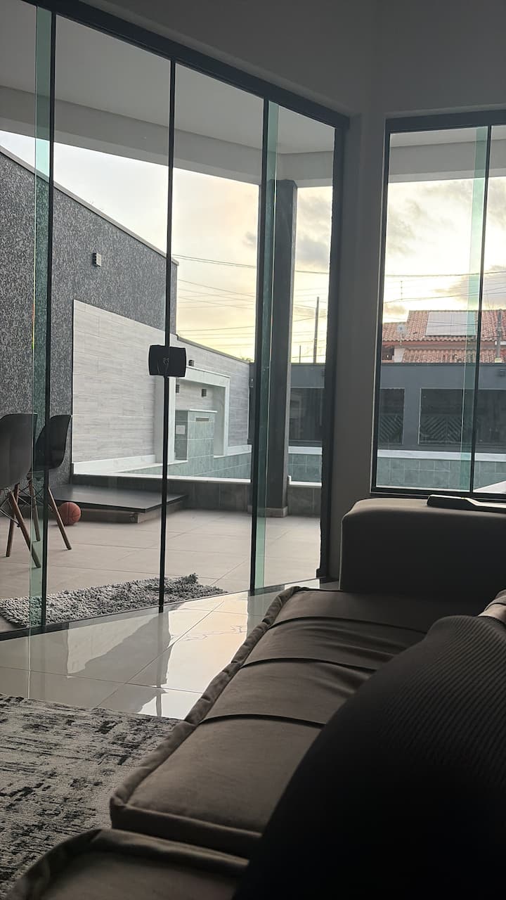 Linda Casa Com Piscina - Peruíbe