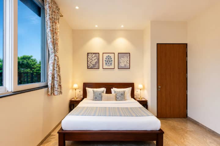 Villa ELIVAAS Aaraa | Vikram · Villa de luxe 3 chambres avec piscine privée et vue panoramique sur la colline
