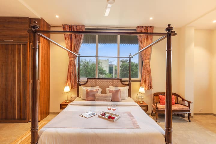 Villa ELIVAAS Aaraa | Vikram · Villa de luxe 3 chambres avec piscine privée et vue panoramique sur la colline