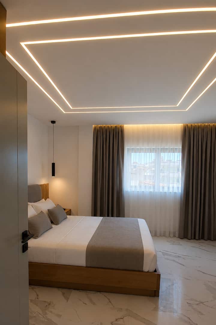Panoramic View Rooftop Room, 2 Min From The Beach - Ksamil