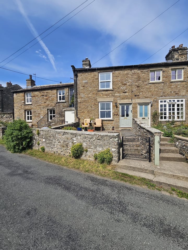 Coverdale Village Cottage - Leyburn