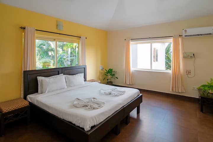 Bedroom 2 image 1