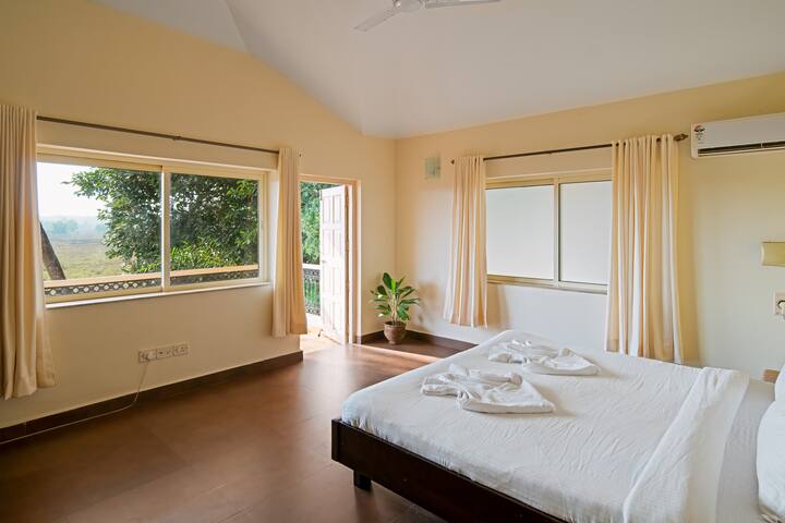Bedroom 3 image 1