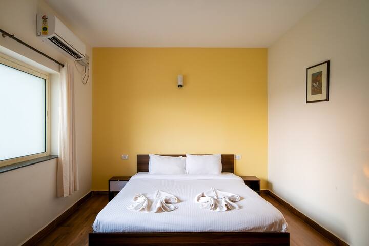 Bedroom 1 image 1