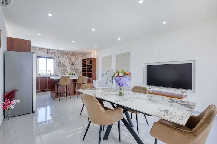 Valletta Penthouse 2bdr - Valletta, Malta