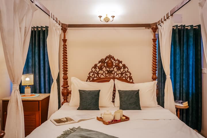 Bedroom 1 image 2