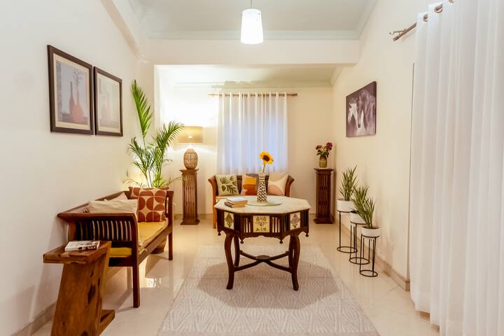 Living room image 8