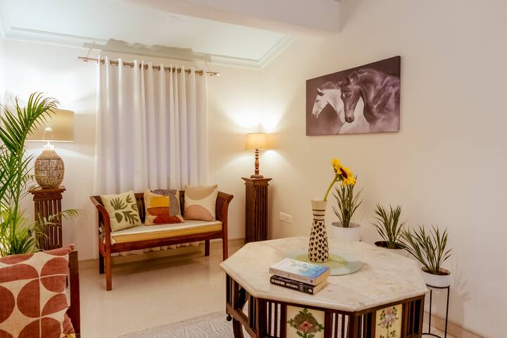 Living room image 9