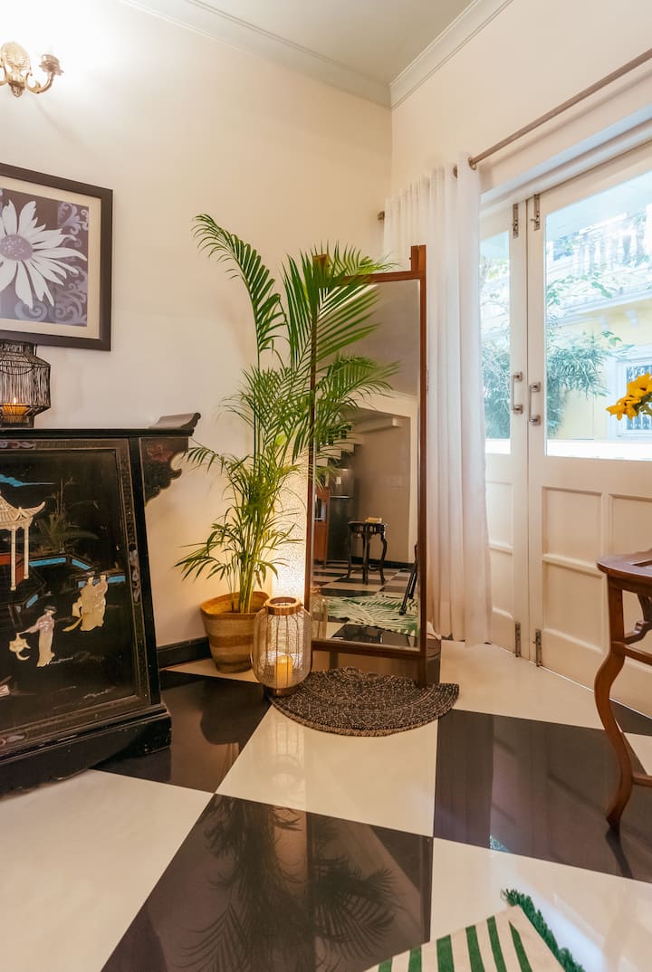 Living room image 5