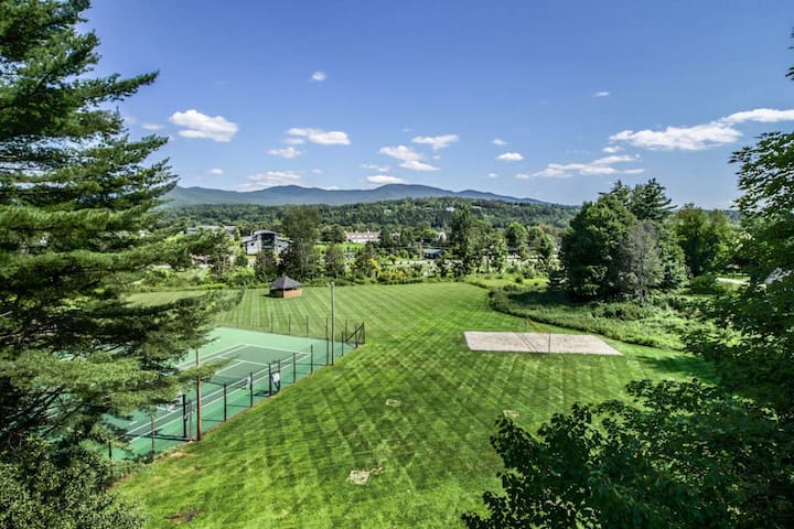 3br Walk To Everything | Mountainview - Stowe, VT