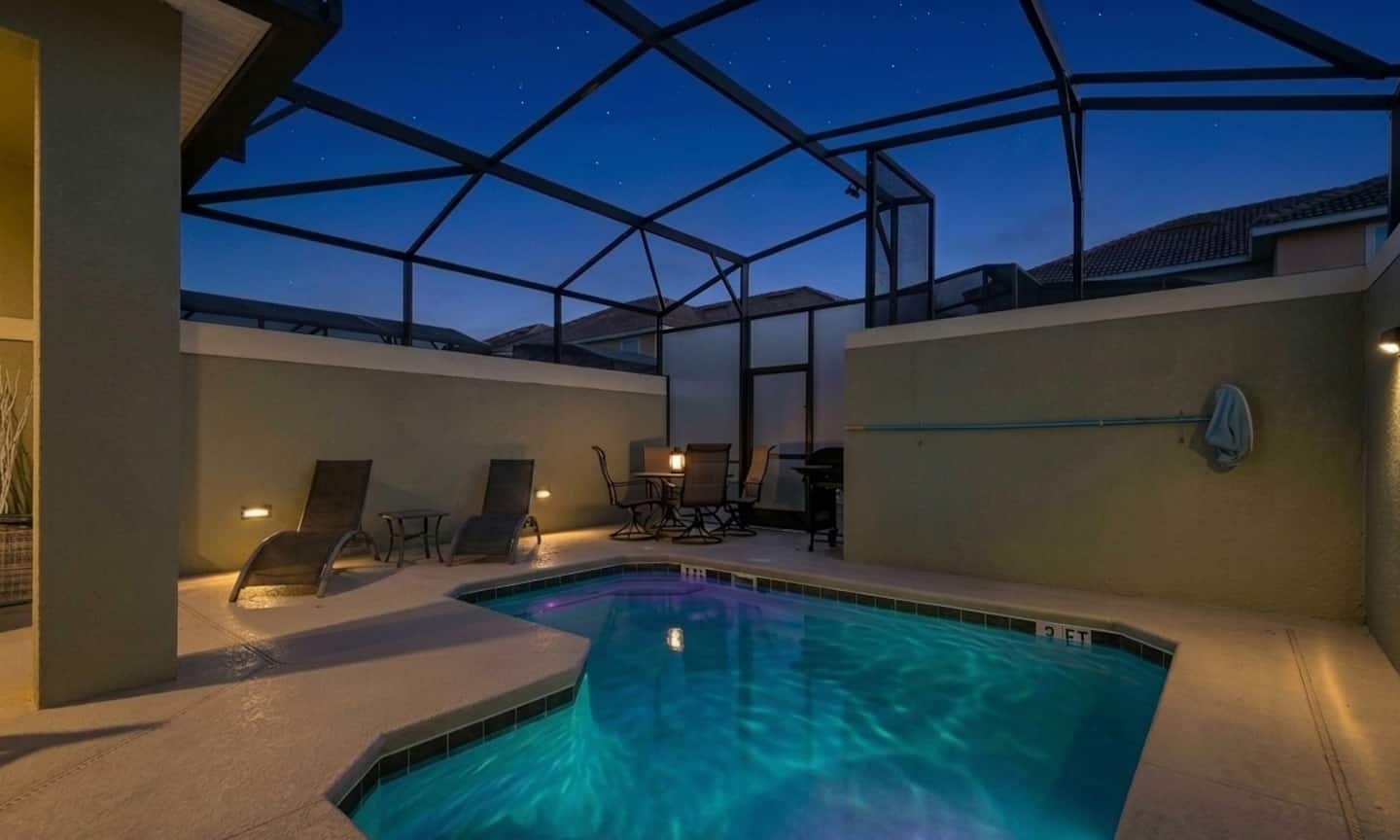 Piscina privativa da Palm Magic Villa