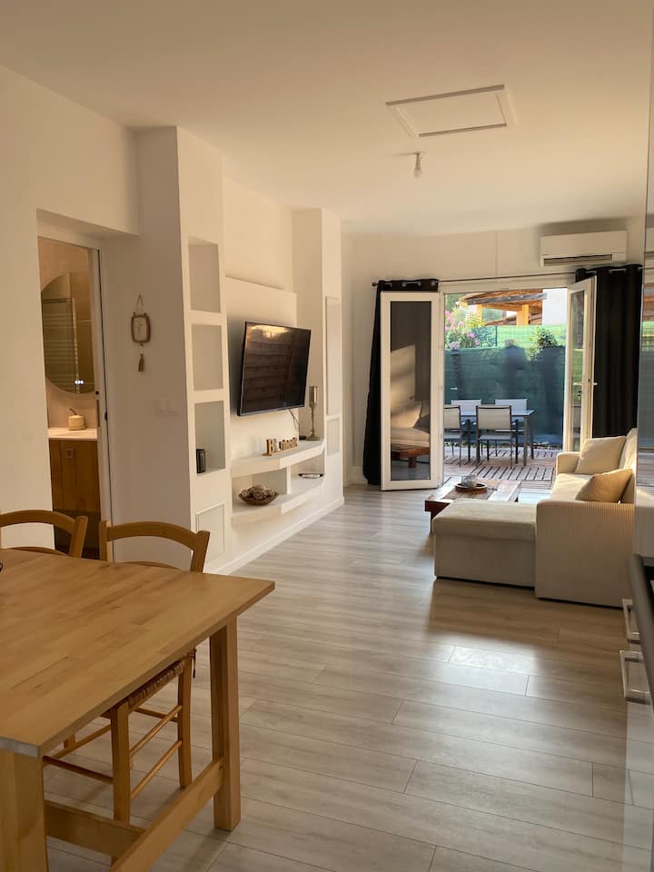 Appartement 45 M2 Calme, Grande Terrasse Et Jardin - Saint-Paul-de-Vence