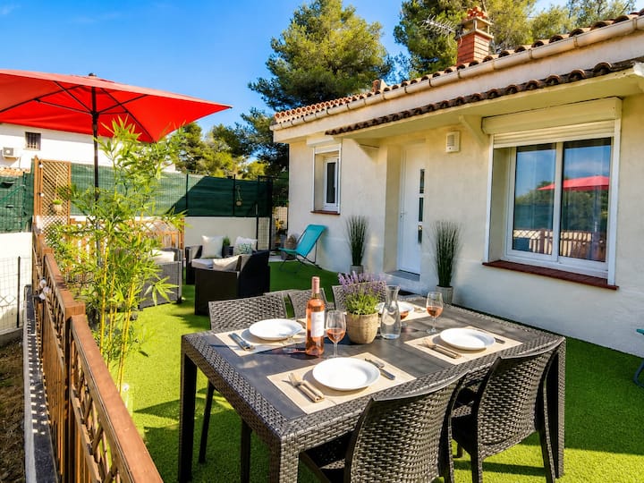 Rare à Cagnes,  Villa Avec Jardin Proche  Plages - Cagnes-sur-Mer